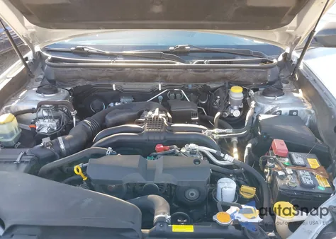 2013 Subaru Outback 2.5I z USA, uszkodzony, nr VIN 4S4BRBAC2D3318494